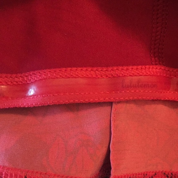 {Lululemon} Skirt Size 12 - Picture 6 of 6